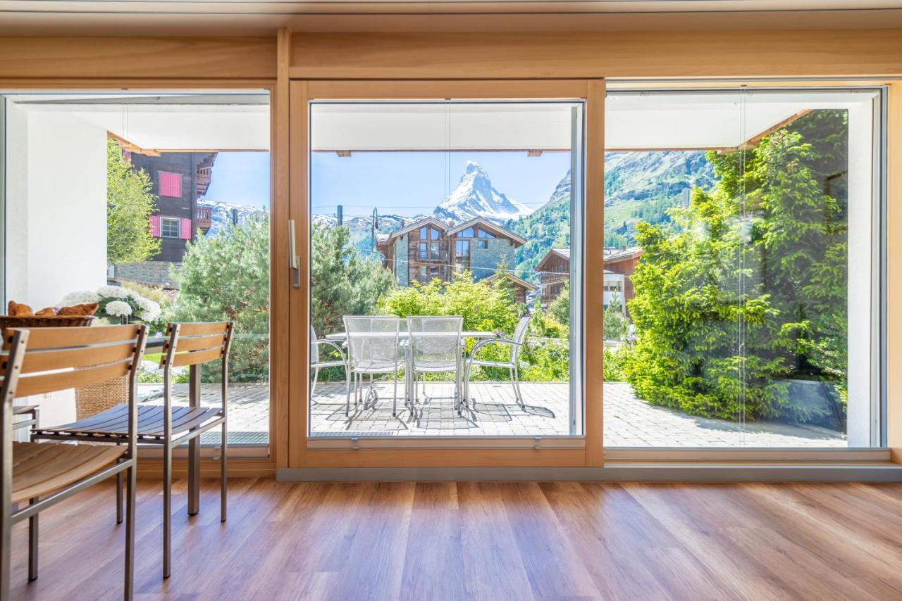 Haus Alpine Apartment Zermatt Exterior photo